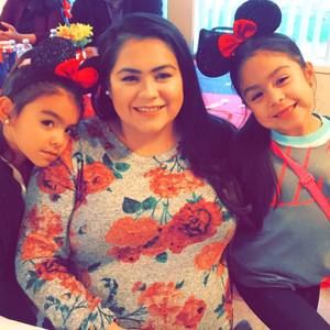 Meet your Posher, Ana